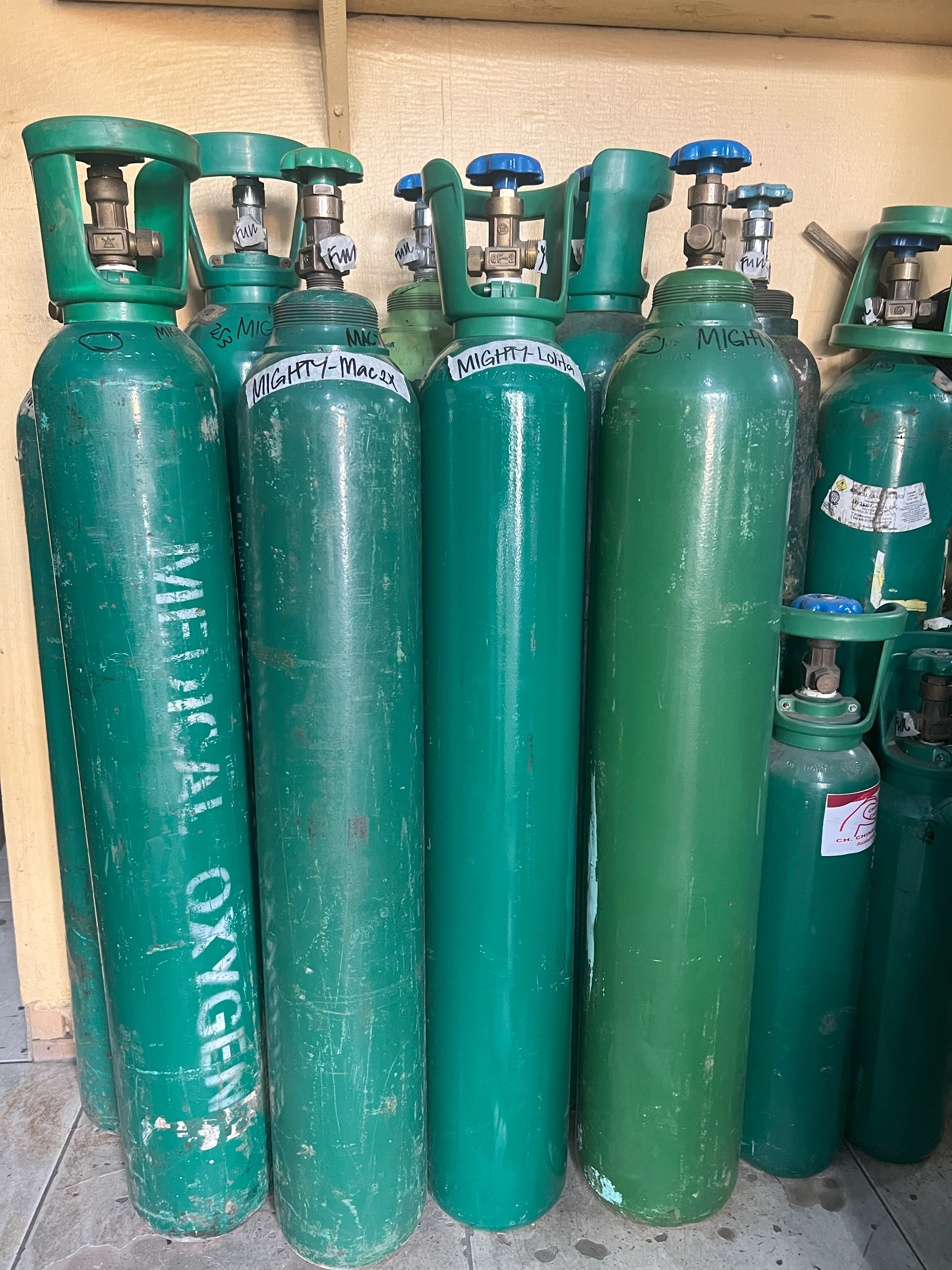 Mighty Eljas Oxygen Cylinders